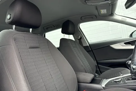 OY67GOJ Audi A4 Avant 2.0 TDI ultra SE Euro 6 (s/s) 5dr Thumbnail #23