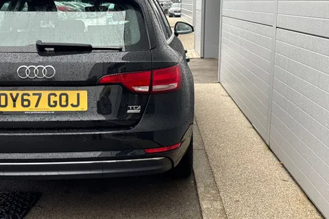 OY67GOJ Audi A4 Avant 2.0 TDI ultra SE Euro 6 (s/s) 5dr Thumbnail #27
