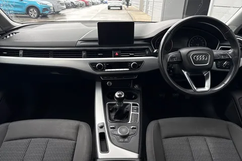 OY67GOJ Audi A4 Avant 2.0 TDI ultra SE Euro 6 (s/s) 5dr Thumbnail #34