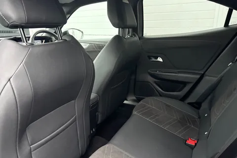 VA72HKH Vauxhall Mokka 1.2 Turbo Ultimate 5dr Auto Thumbnail #35