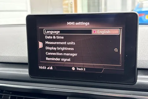 OY67GOJ Audi A4 Avant 2.0 TDI ultra SE Euro 6 (s/s) 5dr Thumbnail #52