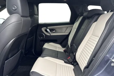 KO74MLU Land Rover Discovery Sport 2.0 D200 Dynamic HSE 5dr Auto [7 Seat] Thumbnail #4