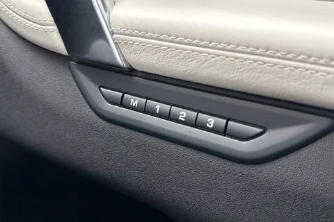 KO74MLU Land Rover Discovery Sport 2.0 D200 Dynamic HSE 5dr Auto [7 Seat] Thumbnail #25