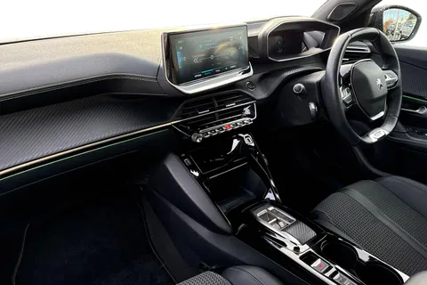 SD72WJL PEUGEOT e-2008 50kWh GT Auto 5dr (7kW Charger) Thumbnail #14