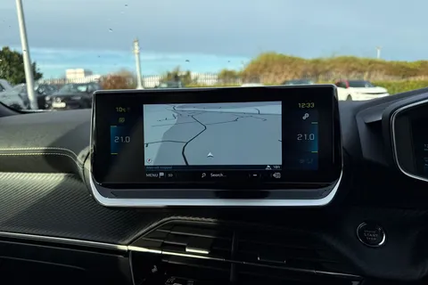 SD72WJL PEUGEOT e-2008 50kWh GT Auto 5dr (7kW Charger) Thumbnail #16