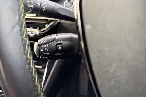 SD72WJL PEUGEOT e-2008 50kWh GT Auto 5dr (7kW Charger) Thumbnail #41
