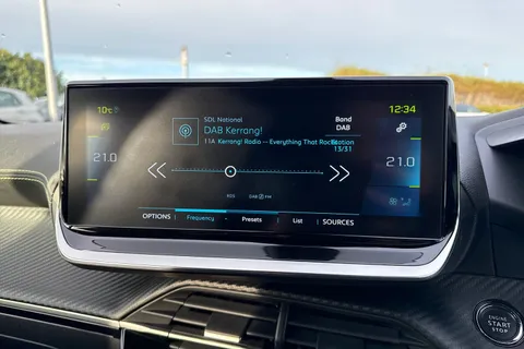 SD72WJL PEUGEOT e-2008 50kWh GT Auto 5dr (7kW Charger) Thumbnail #44