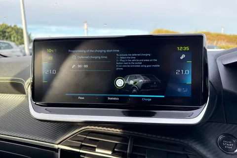 SD72WJL PEUGEOT e-2008 50kWh GT Auto 5dr (7kW Charger) Thumbnail #52