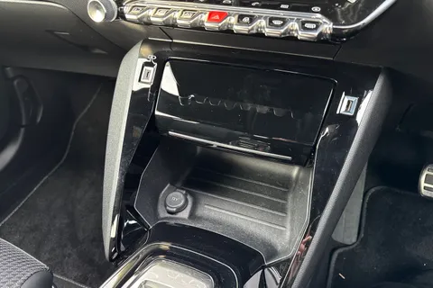SD72WJL PEUGEOT e-2008 50kWh GT Auto 5dr (7kW Charger) Thumbnail #57