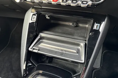 SD72WJL PEUGEOT e-2008 50kWh GT Auto 5dr (7kW Charger) Thumbnail #58