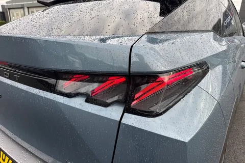 KO74ZZM PEUGEOT 3008 1.2 HYBRID GT e-DSC6 Euro 6 (s/s) 5dr Thumbnail #7