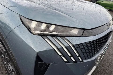 KO74ZZM PEUGEOT 3008 1.2 HYBRID GT e-DSC6 Euro 6 (s/s) 5dr Thumbnail #8