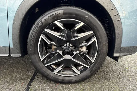 KO74ZZM PEUGEOT 3008 1.2 HYBRID GT e-DSC6 Euro 6 (s/s) 5dr Thumbnail #9