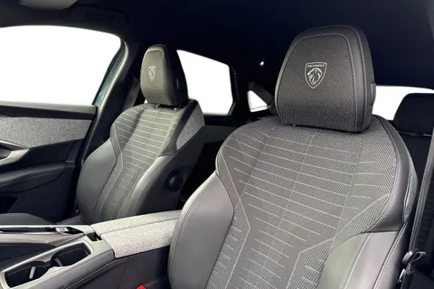 KO74ZZM PEUGEOT 3008 1.2 HYBRID GT e-DSC6 Euro 6 (s/s) 5dr Thumbnail #15