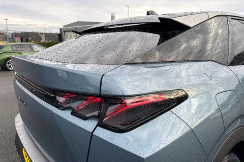 KO74ZZM PEUGEOT 3008 1.2 HYBRID GT e-DSC6 Euro 6 (s/s) 5dr Thumbnail #31