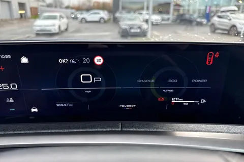 KO74ZZM PEUGEOT 3008 1.2 HYBRID GT e-DSC6 Euro 6 (s/s) 5dr Thumbnail #37