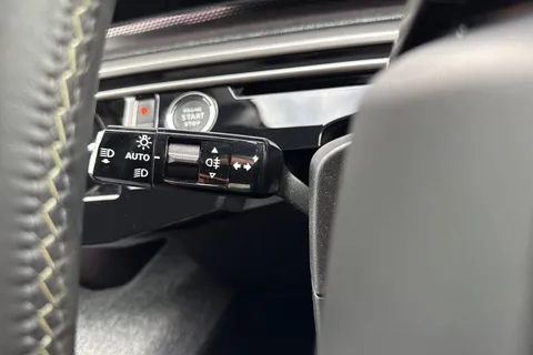 KO74ZZM PEUGEOT 3008 1.2 HYBRID GT e-DSC6 Euro 6 (s/s) 5dr Thumbnail #40