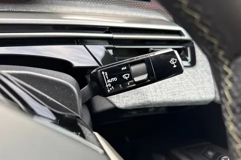 KO74ZZM PEUGEOT 3008 1.2 HYBRID GT e-DSC6 Euro 6 (s/s) 5dr Thumbnail #41