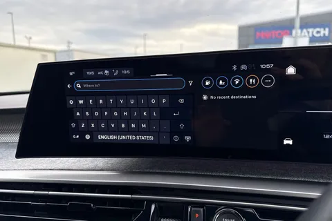 KO74ZZM PEUGEOT 3008 1.2 HYBRID GT e-DSC6 Euro 6 (s/s) 5dr Thumbnail #49