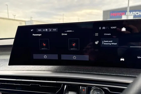 KO74ZZM PEUGEOT 3008 1.2 HYBRID GT e-DSC6 Euro 6 (s/s) 5dr Thumbnail #52