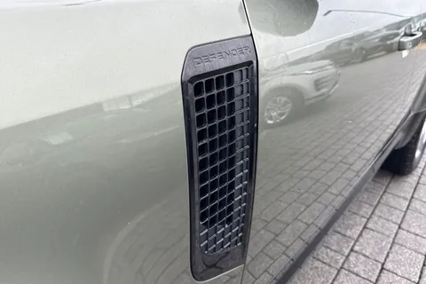 KS24BZO Land Rover Defender 110 2.0 P400e X-Dynamic HSE 5dr Thumbnail #29