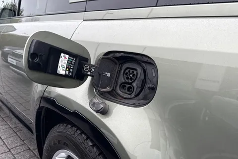 KS24BZO Land Rover Defender 110 2.0 P400e X-Dynamic HSE 5dr Thumbnail #31