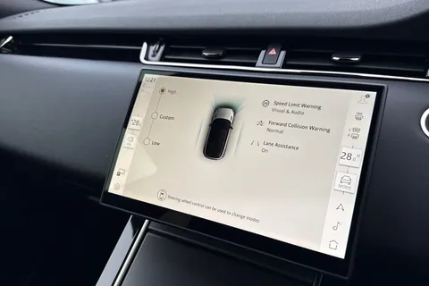 KW74YXH Land Rover Range Rover Evoque 2.0 D200 Dynamic HSE 5dr Thumbnail #40