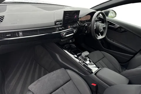 GK24CXH Audi A4 Black Edition 35 TFSI  150 PS S tronic Thumbnail #9