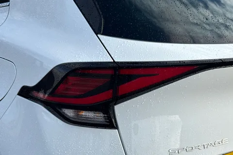 DF72GXR Kia Sportage 1.6 T-GDi 3 Euro 6 (s/s) 5dr Thumbnail #27