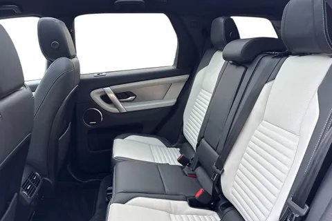 KR24UJM Land Rover Discovery Sport 2.0 D200 Dynamic HSE 5dr Thumbnail #5