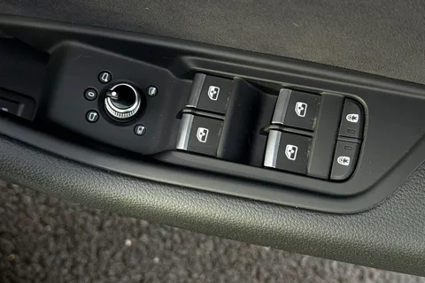 18 of 48 for Audi A5 S line 35 TFSI 150 PS S tronic