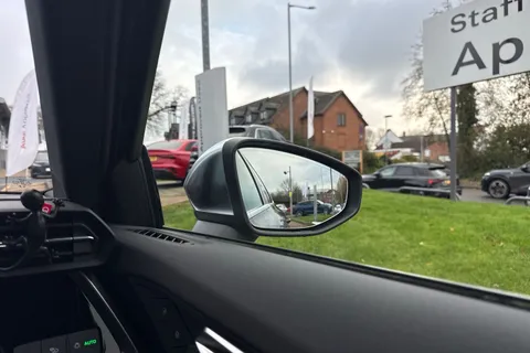 BP23UNS Audi S3 TFSI 310 PS S tronic Thumbnail #21