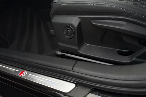 BP23UNS Audi S3 TFSI 310 PS S tronic Thumbnail #33