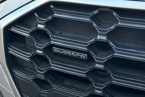 DK71WKT Audi Q5 S line 45 TFSI quattro 265 PS S tronic Thumbnail #30