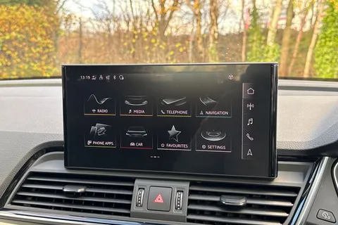 DK71WKT Audi Q5 S line 45 TFSI quattro 265 PS S tronic Thumbnail #32