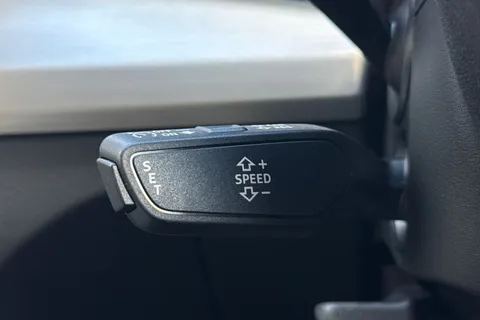 DK71WKT Audi Q5 S line 45 TFSI quattro 265 PS S tronic Thumbnail #42