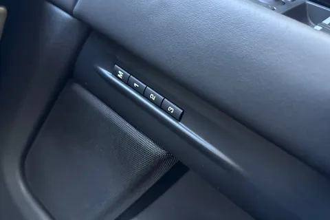 KT73FPP Land Rover Range Rover Evoque 1.5 P300e Dynamic HSE 5dr Thumbnail #26