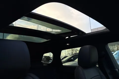 KT73FPP Land Rover Range Rover Evoque 1.5 P300e Dynamic HSE 5dr Thumbnail #33