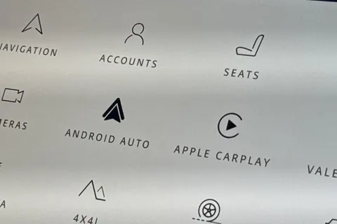 KT73FPP Land Rover Range Rover Evoque 1.5 P300e Dynamic HSE 5dr Thumbnail #37