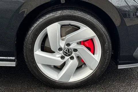 BP24WXK Volkswagen Golf 1.4 TSI GTE 5dr DSG Thumbnail #14