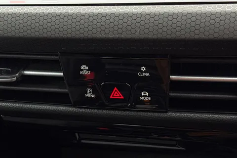 BP24WXK Volkswagen Golf 1.4 TSI GTE 5dr DSG Thumbnail #36