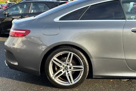 LR69OPX Mercedes-Benz E Class 2.0 E220d AMG Line G-Tronic+ Euro 6 (s/s) 2dr Thumbnail #31