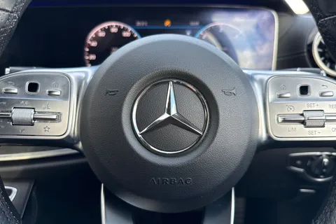 LR69OPX Mercedes-Benz E Class 2.0 E220d AMG Line G-Tronic+ Euro 6 (s/s) 2dr Thumbnail #41