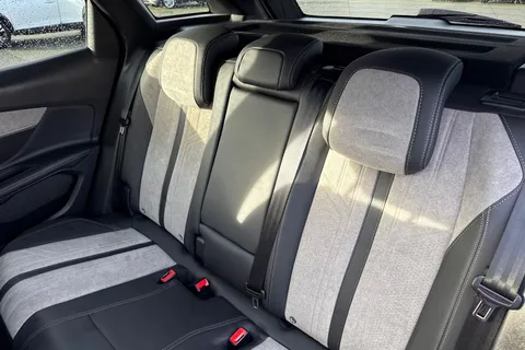 SD71JKU PEUGEOT 3008 1.6 13.2kWh GT e-EAT Euro 6 (s/s) 5dr Thumbnail #19