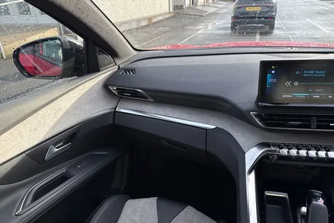 SD71JKU PEUGEOT 3008 1.6 13.2kWh GT e-EAT Euro 6 (s/s) 5dr Thumbnail #20