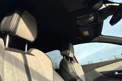 SD71JKU PEUGEOT 3008 1.6 13.2kWh GT e-EAT Euro 6 (s/s) 5dr Thumbnail #24