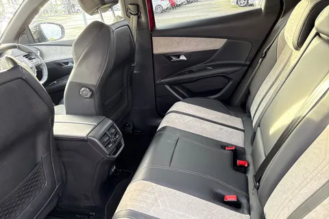 SD71JKU PEUGEOT 3008 1.6 13.2kWh GT e-EAT Euro 6 (s/s) 5dr Thumbnail #31