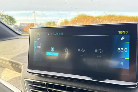 SD71JKU PEUGEOT 3008 1.6 13.2kWh GT e-EAT Euro 6 (s/s) 5dr Thumbnail #45