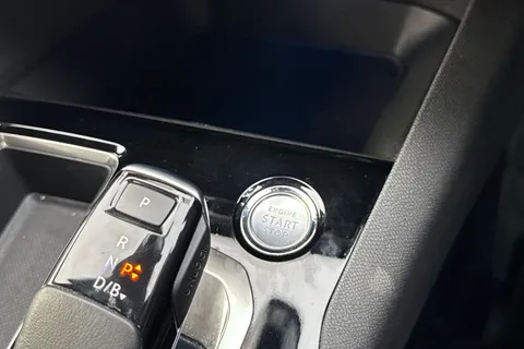 SD71JKU PEUGEOT 3008 1.6 13.2kWh GT e-EAT Euro 6 (s/s) 5dr Thumbnail #57