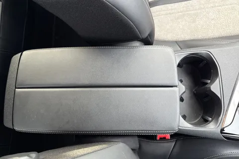 SD71JKU PEUGEOT 3008 1.6 13.2kWh GT e-EAT Euro 6 (s/s) 5dr Thumbnail #61